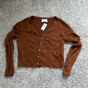 Old Navy cropped cognac sweater size S New With Tags